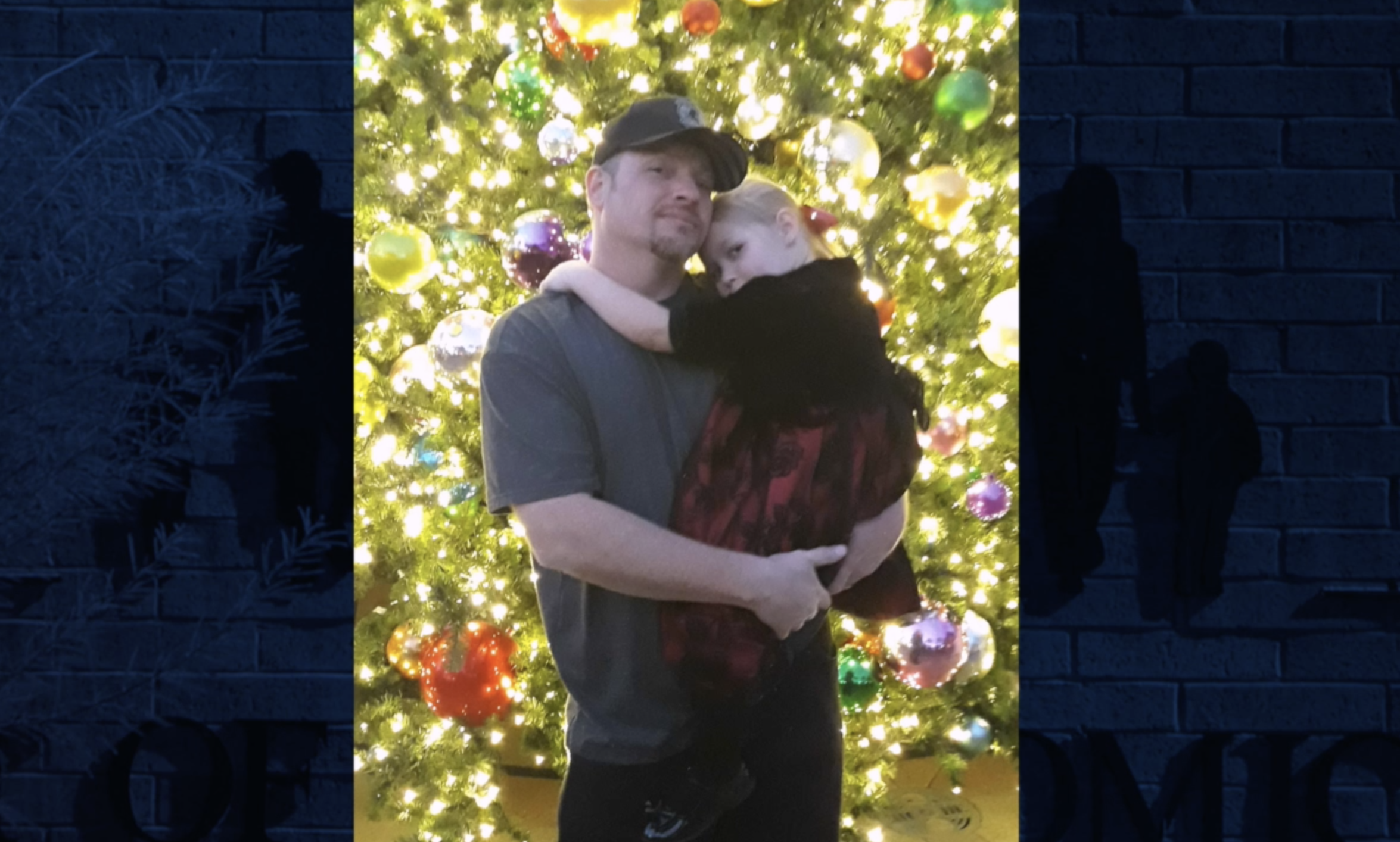 Arizona families prepare for Christmas without gifts due to unemployment delays - Vimarsana News